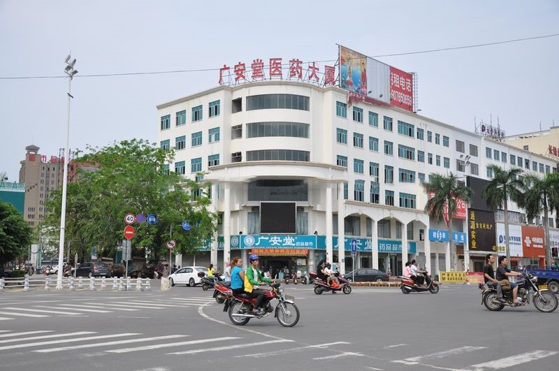 小区周边配套:广安堂