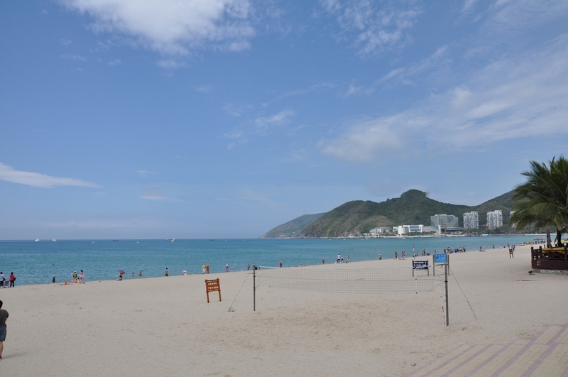 周边配套:大东海海边