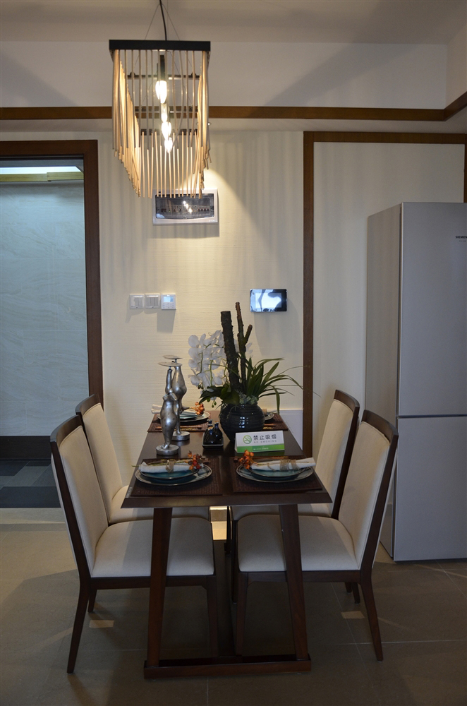 B户型 3房2厅1厨2卫 82.07㎡样板间:餐厅