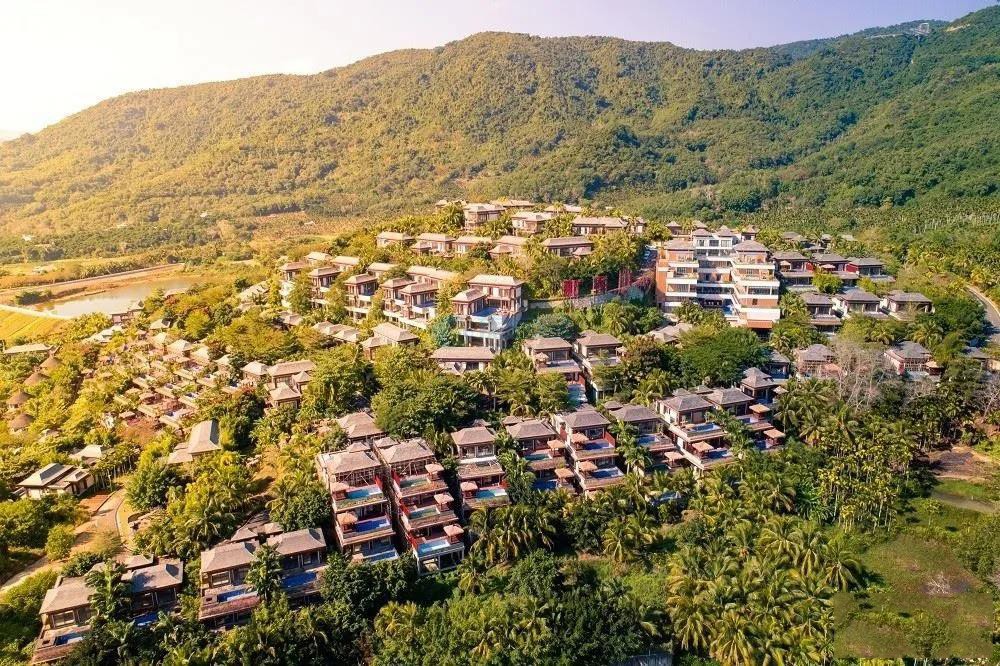 那香山目前房源在售，均价约80000元/㎡