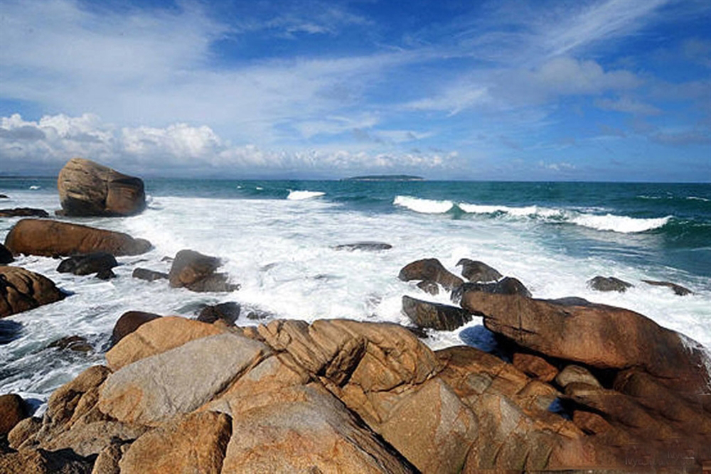 周边配套:海景
