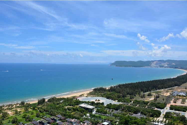 小区高层看海