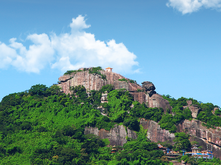 白石岭风景区