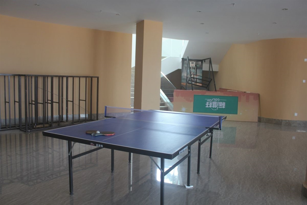 小区内部配套：乒乓球室